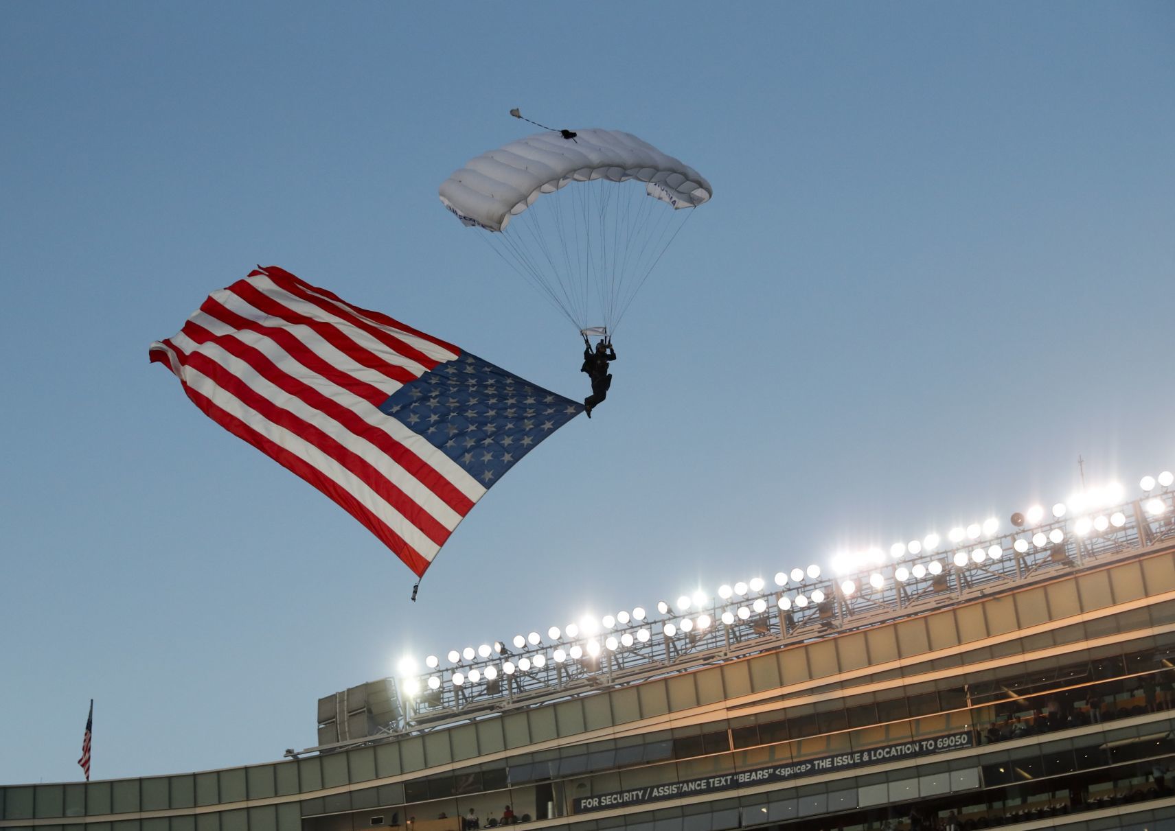 Packers 10, Bears 3
